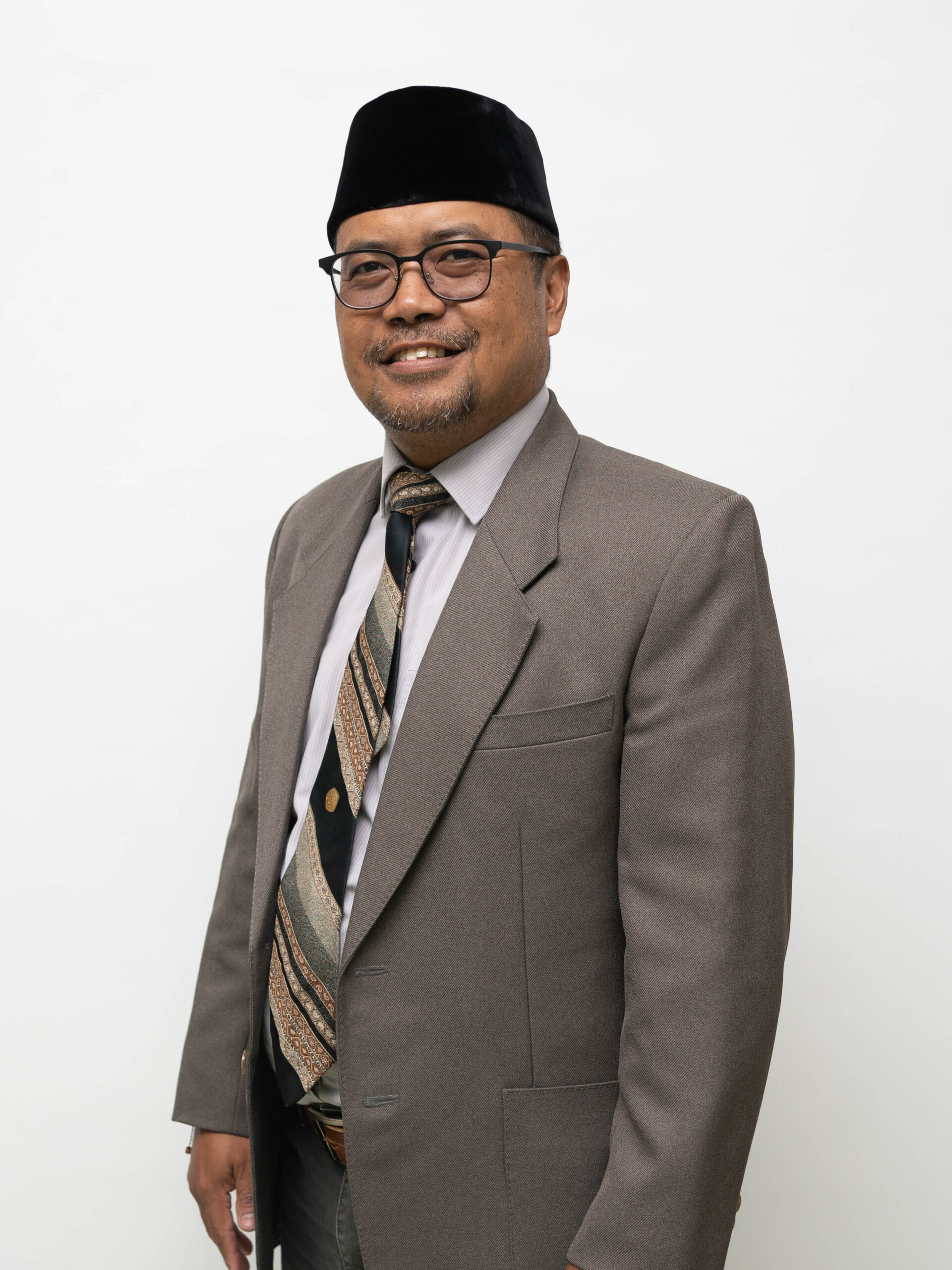 Dr. Nandang